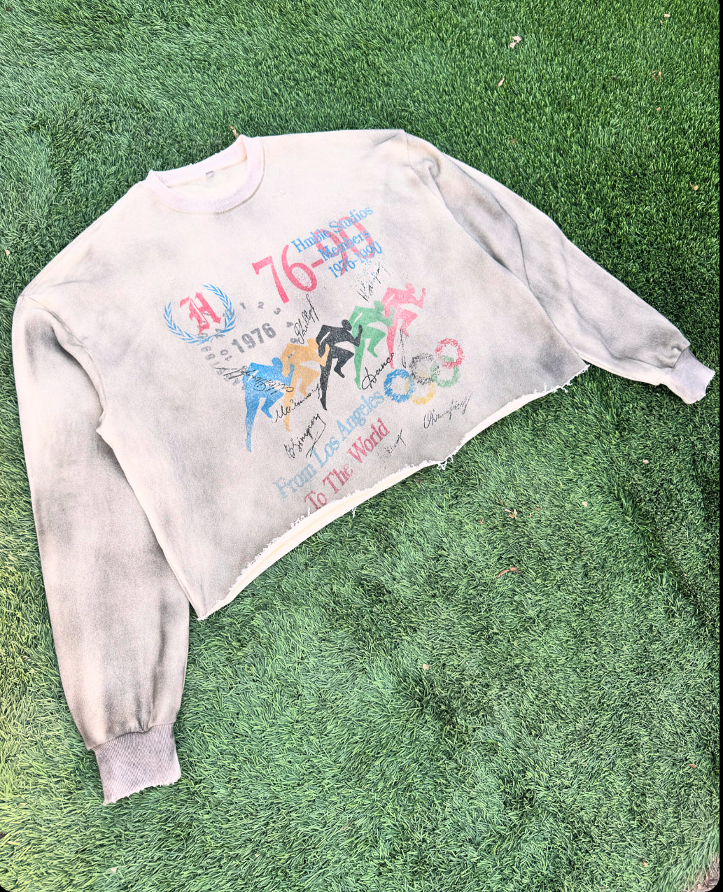 BASEMENT CREWNECK